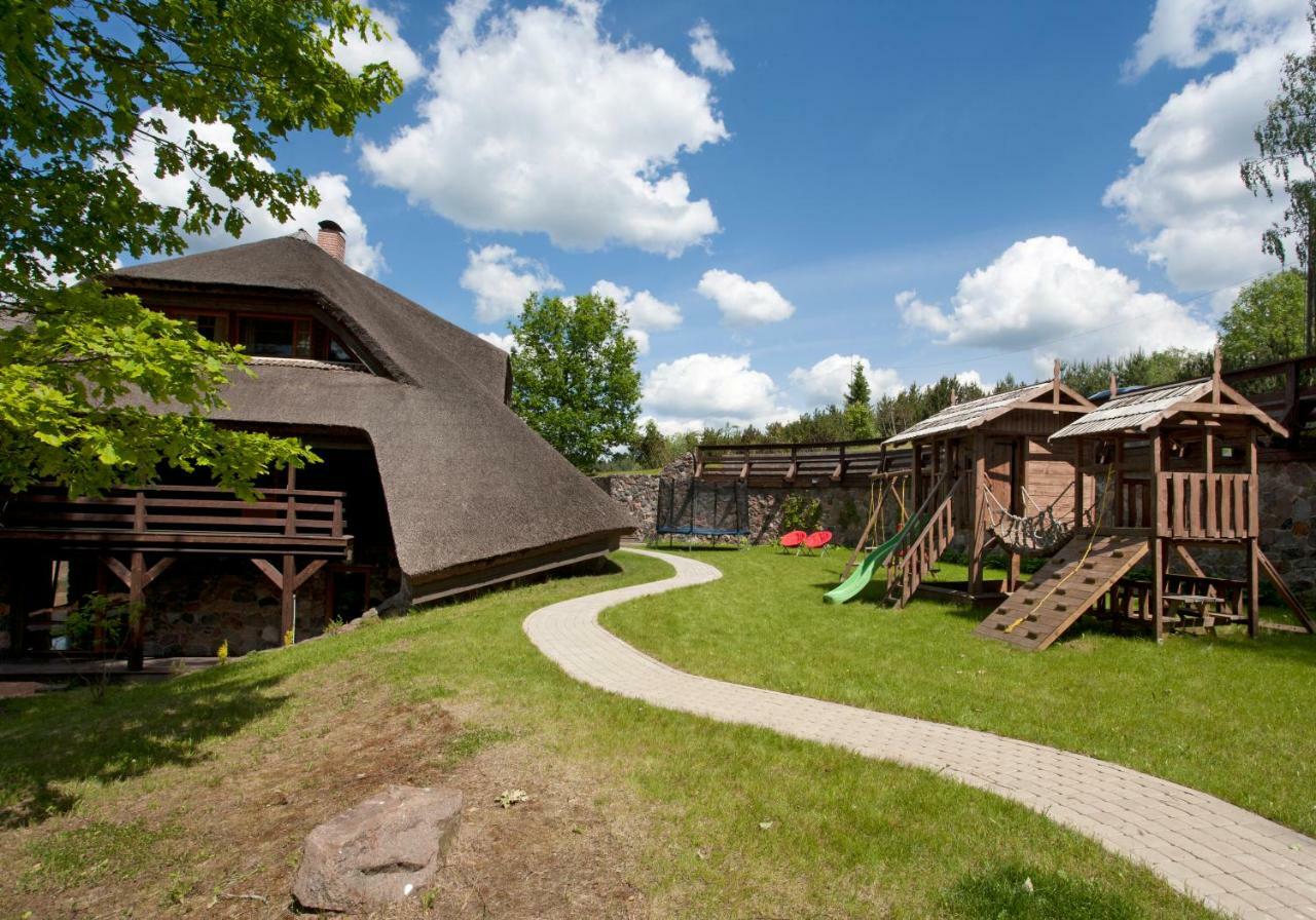 Dzeni Guest House Amatciems Bagian luar foto