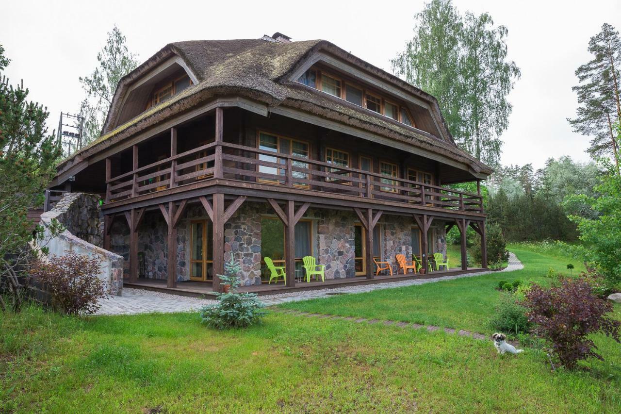 Dzeni Guest House Amatciems Bagian luar foto