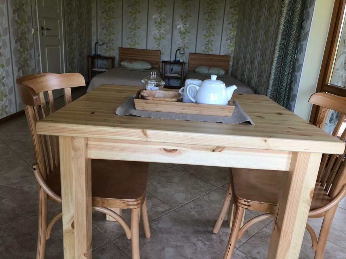 Dzeni Guest House Amatciems Bagian luar foto