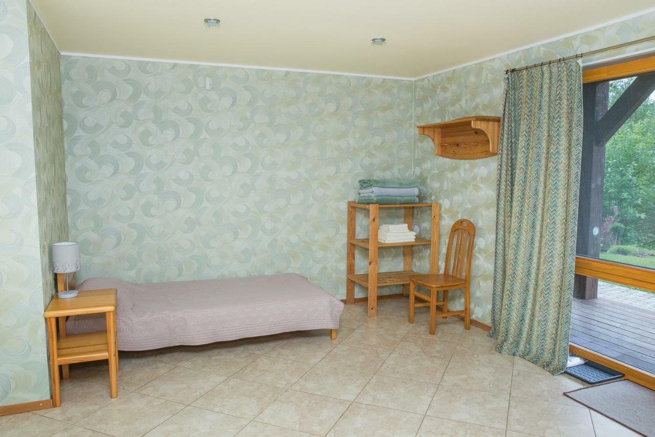 Dzeni Guest House Amatciems Bagian luar foto