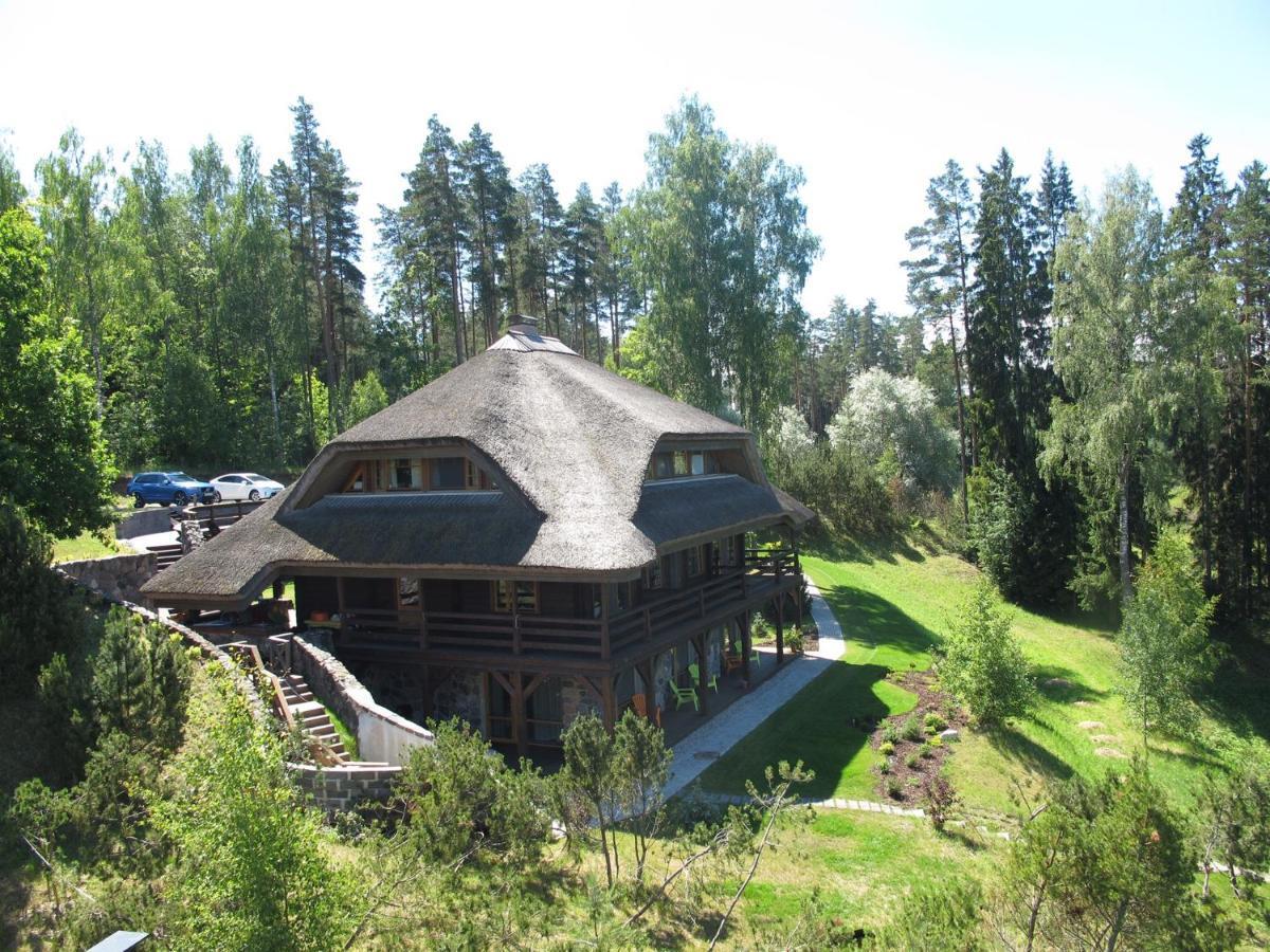 Dzeni Guest House Amatciems Bagian luar foto
